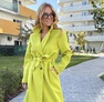 Kendra szövetkabát– Hosszított női szövetkabát lime – Innova Fashion – 2. kép